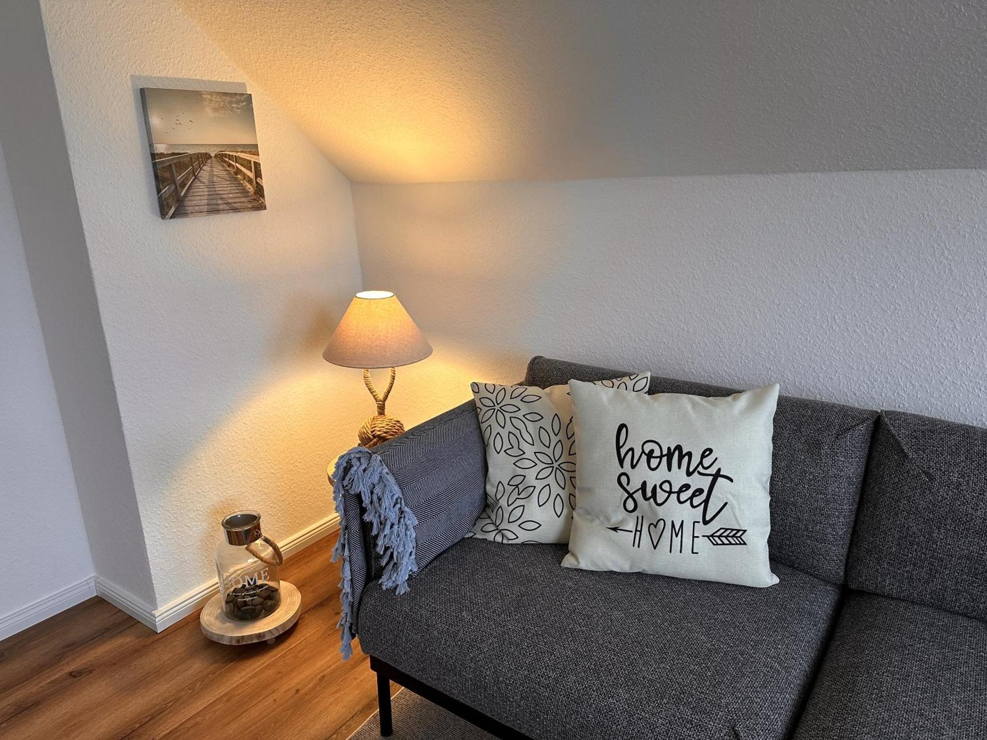 Ferienwohnung Deichblick Emden Exterior foto